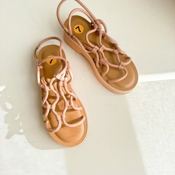 Aerosoles Nude Pink Strappy Summer Leather Sandals 7 - Picture 1 of 7